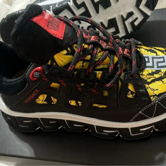 Versace greca sneakers like new